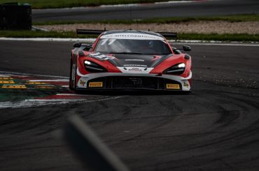 Martin Plowman will return to the McLaren 720S GT3 from Paddock Motorsport in 2023.