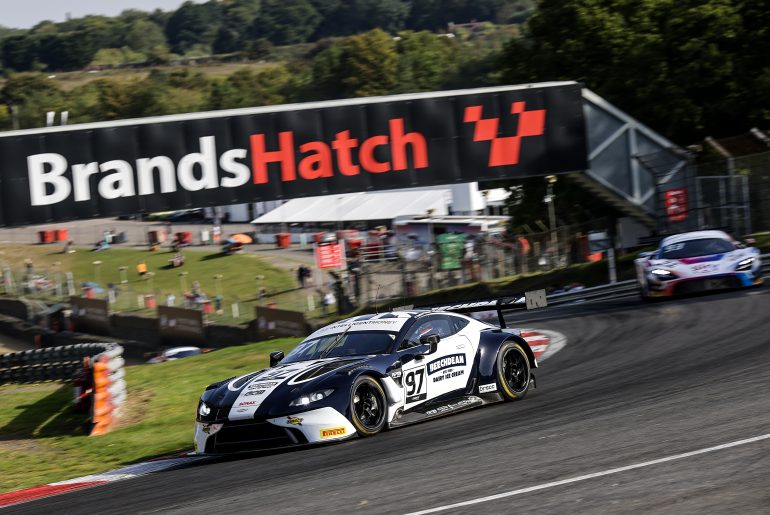 The Beechdean AMR Aston Martin claimed the first practice session at Brands Hatch thanks to Ross Gunn.