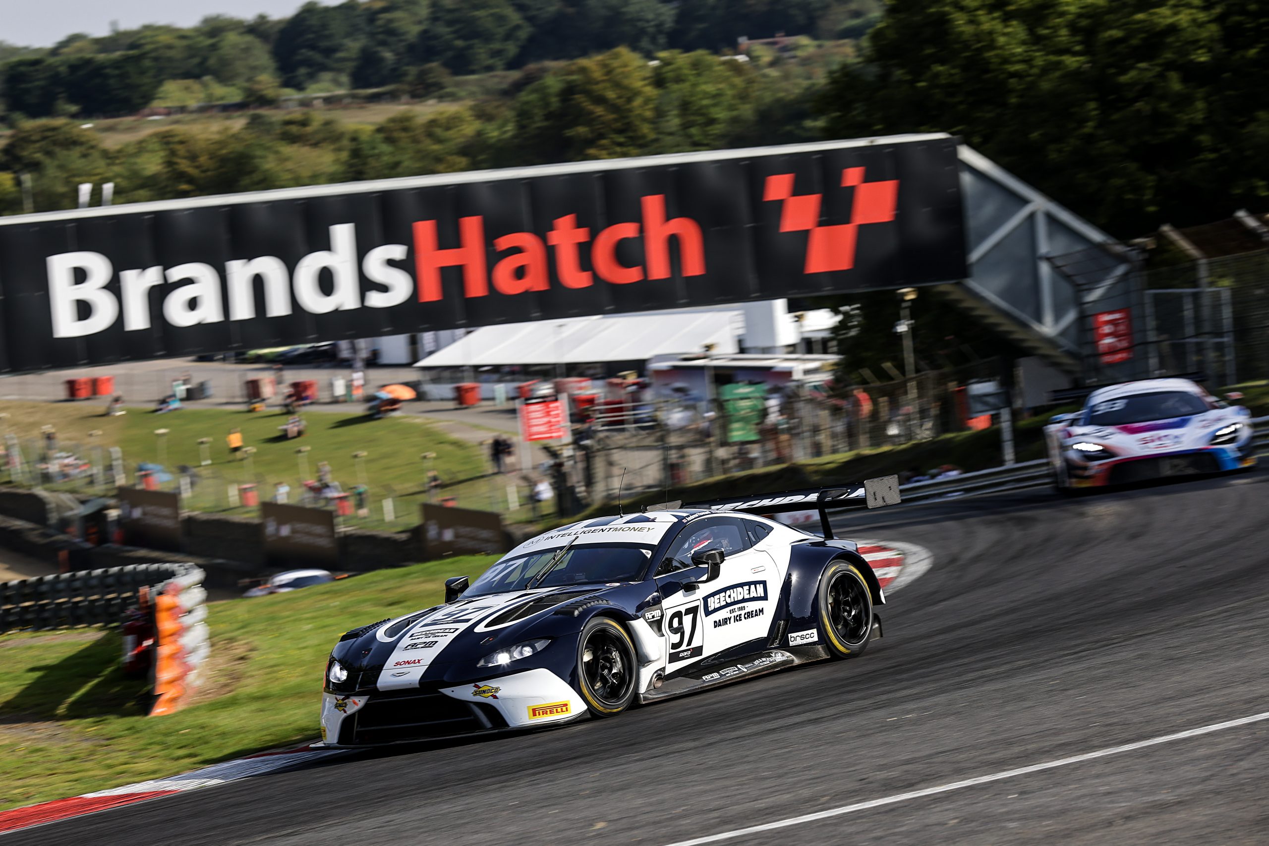 The Beechdean AMR Aston Martin claimed the first practice session at Brands Hatch thanks to Ross Gunn.